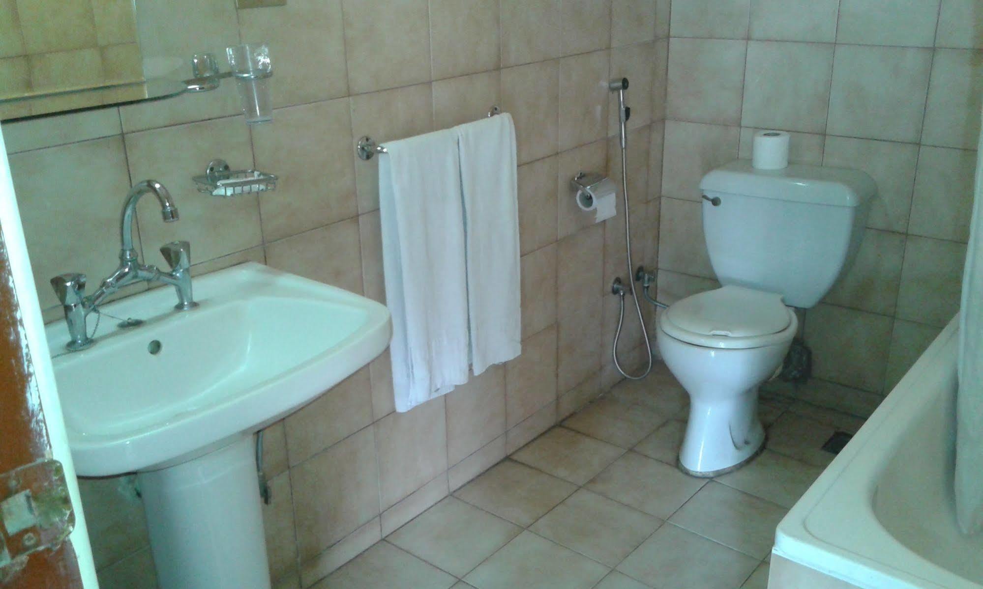 St.Joseph Hotel Luxor Ngoại thất bức ảnh
